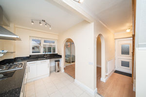 KITCHEN- click for photo gallery